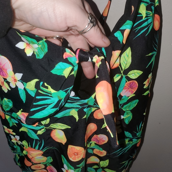 Fruity swimsiut - Picture 2 of 4
